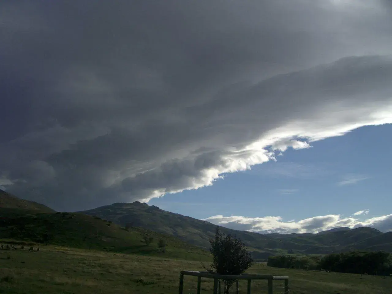 Changing Weather · Geordie Hill Shepherds cottage · Gerard and Karen · Mar 08