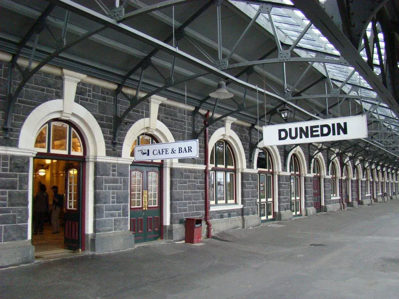 Dunedin Railway Station Platform · Francis and Kristina · Jan 08