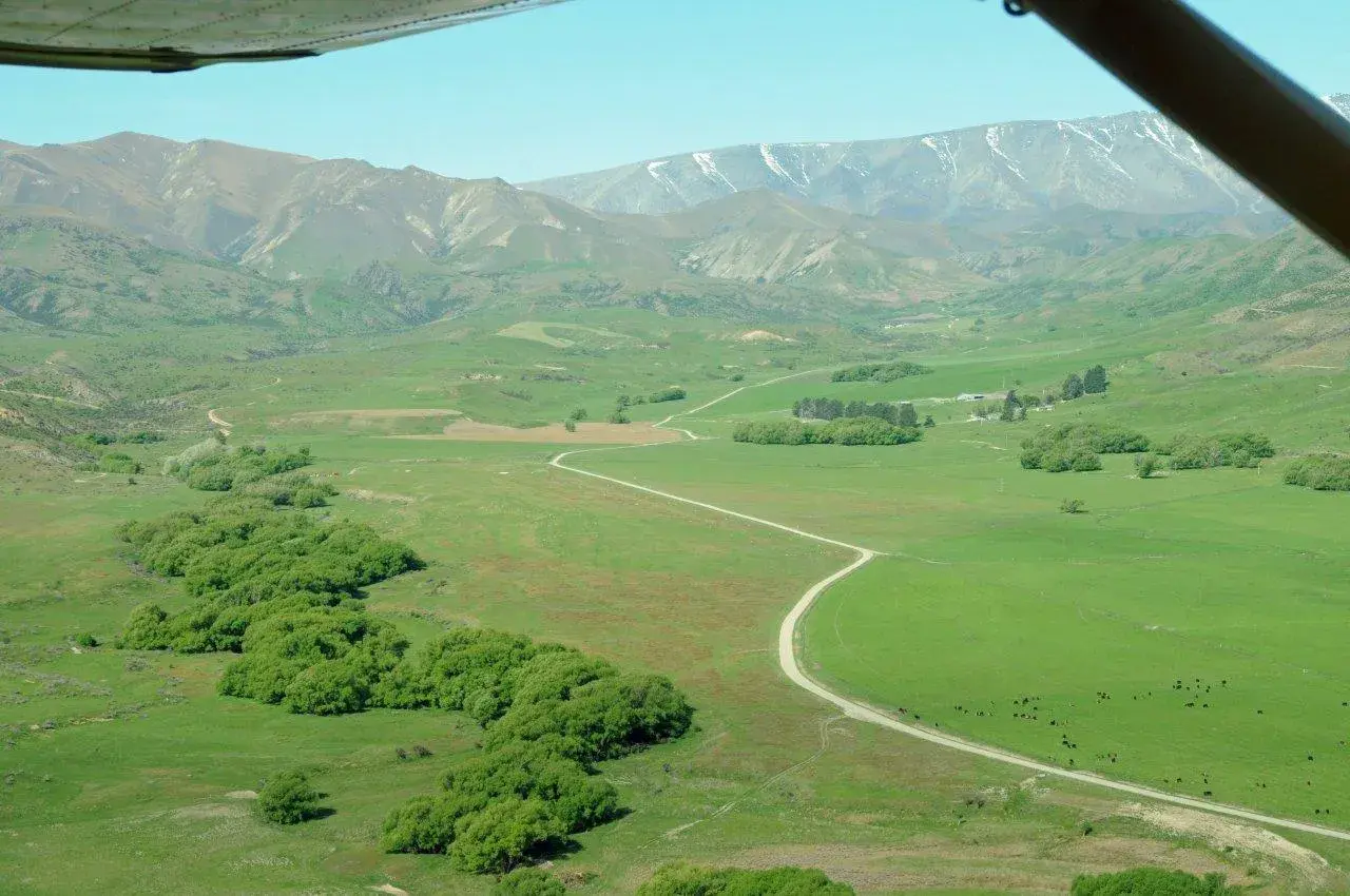 Geordie Hill Valley and Airstrip · Tom and Rinah · Oct 08