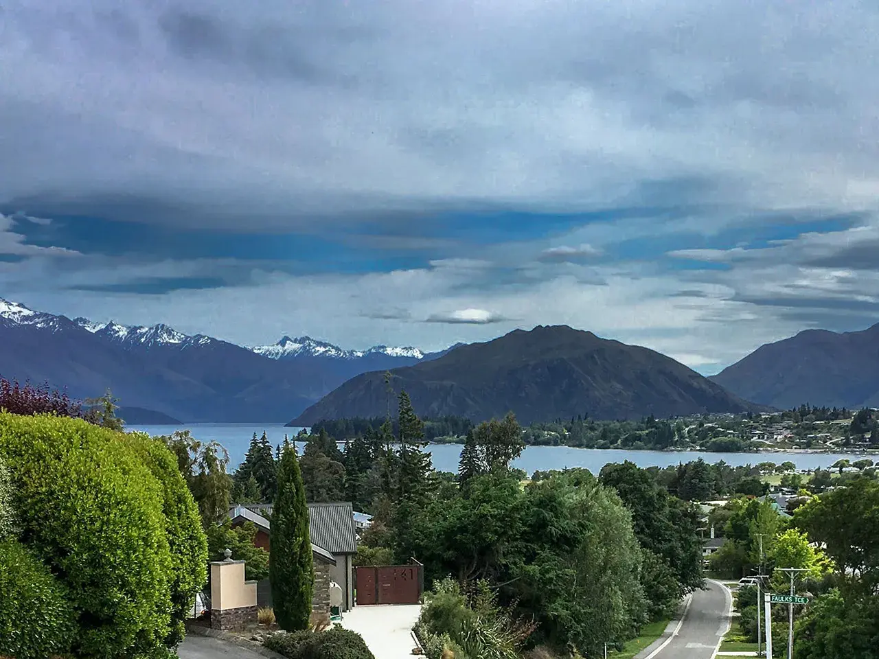 Wanaka Town and Lake