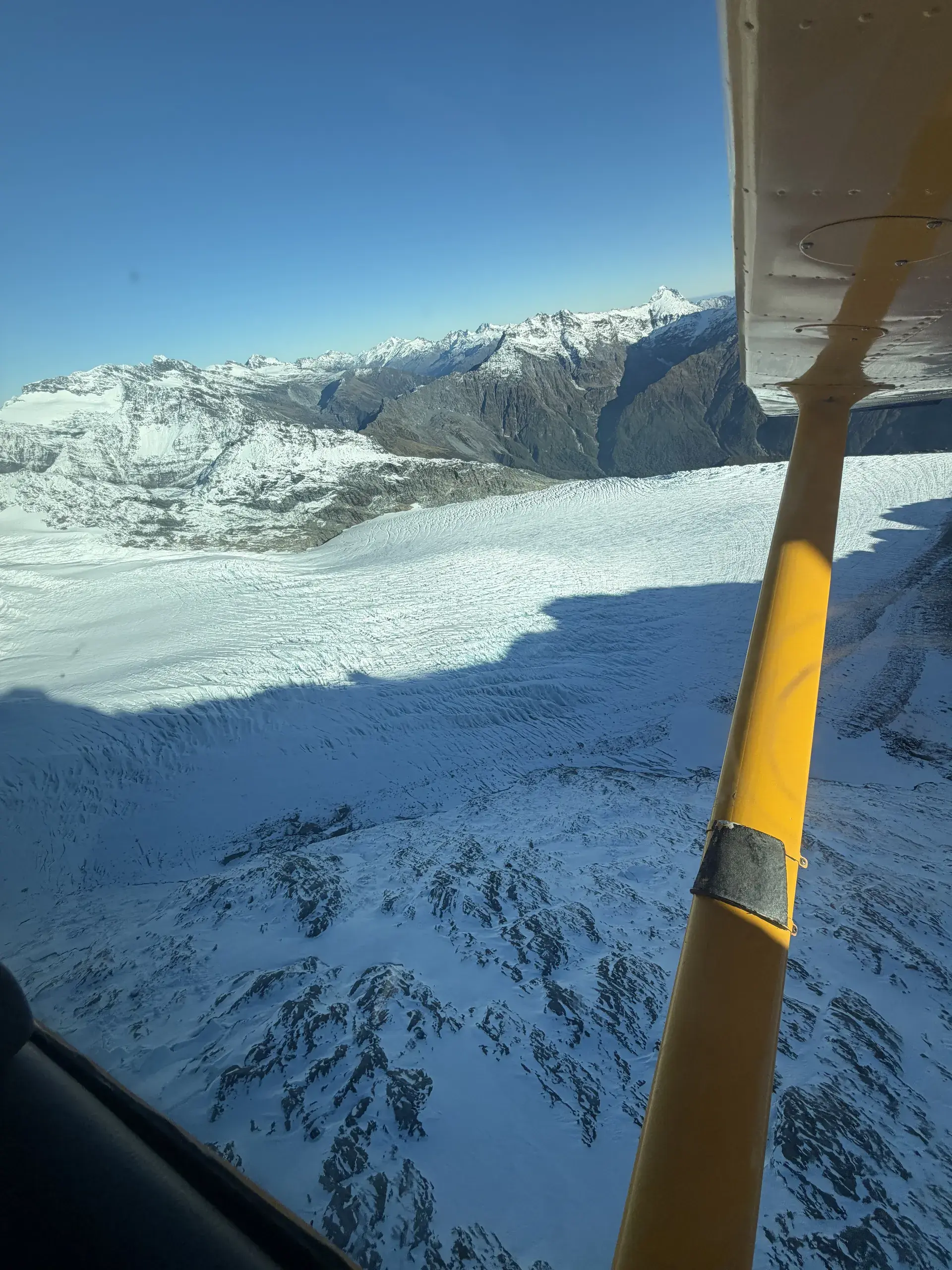 Glacier flying in the Southern Alps from a Flyinn Cessna 172