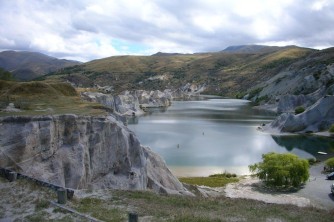 St Bathans Lake2. Malcolm and Stella. Feb 09